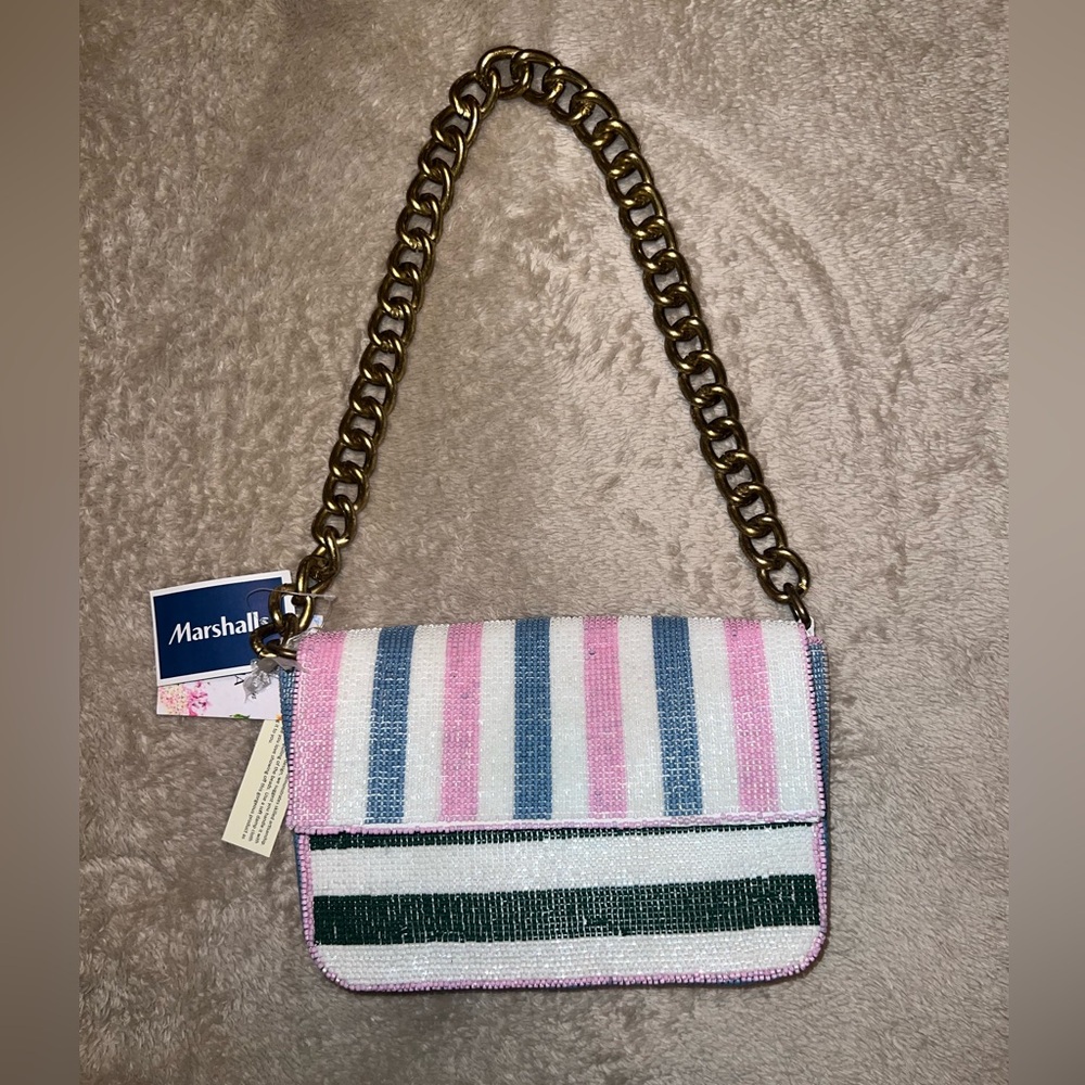 ✅VIRAL BEASED BAG WITV CHAIN STRAP.